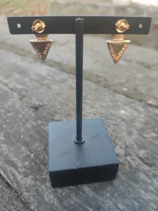 Pendientes Uno de 50