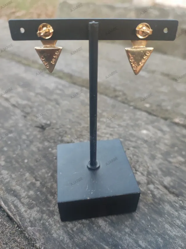 Pendientes Uno de 50