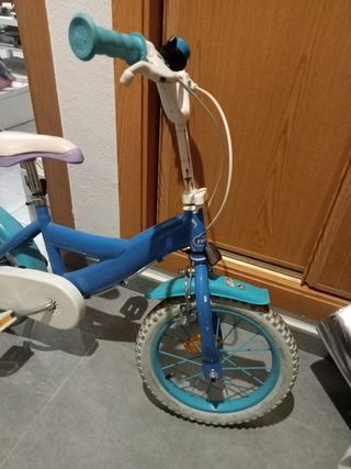 Bicicleta infantil azul