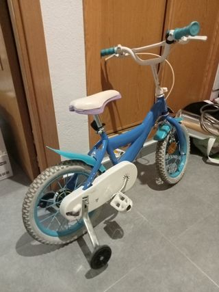 Bicicleta infantil azul