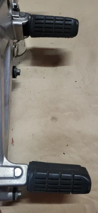 Estriberas Honda CBF 250 con soportes