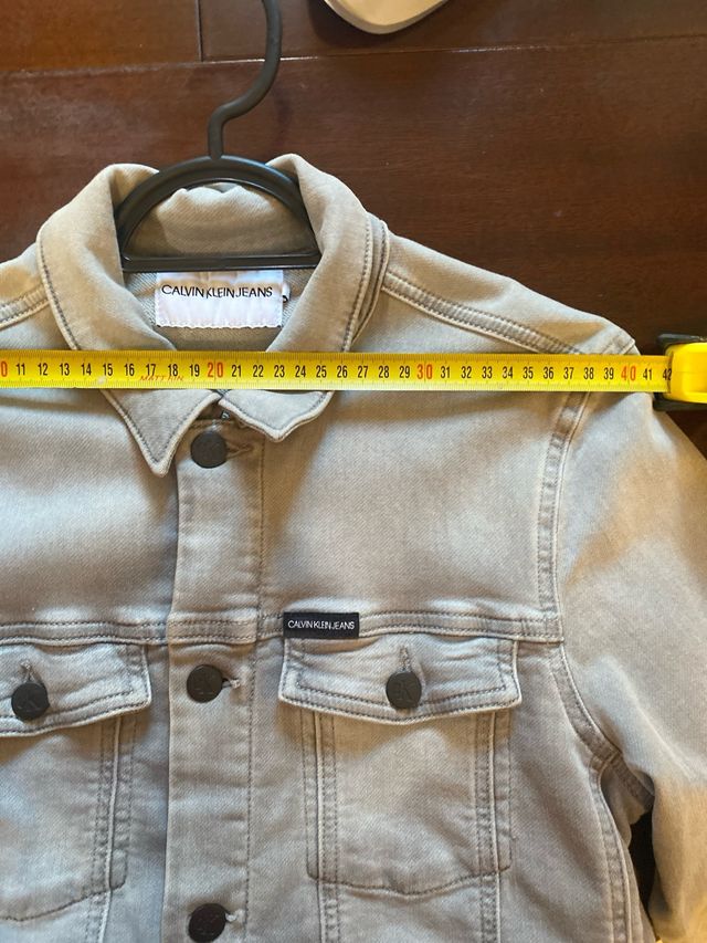 Chaqueta Calvin Klein Jeans Gris