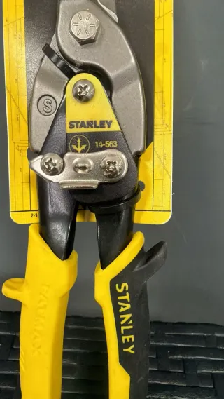 Tijera Chapa Stanley Fatmax 2-14-563