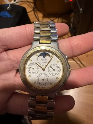 Reloj Seiko Quartz SQ 100