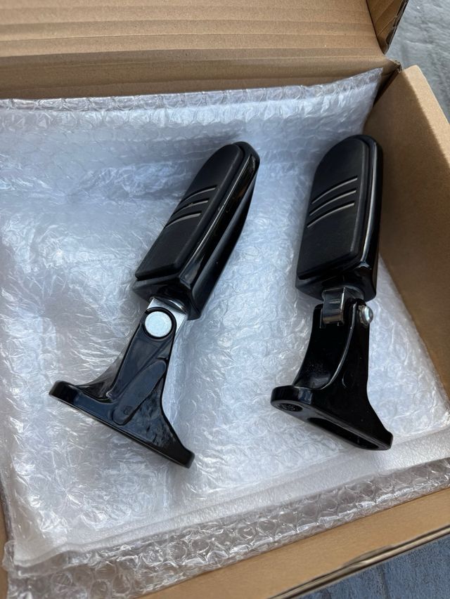 Reposapiés Trasero Harley Touring Negro