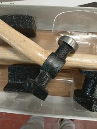 Juego de martillos y taseles