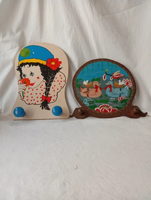 2 Perchas Infantiles Vintage