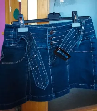 Faldas diversas  de varios colores