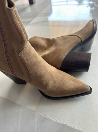 Botines ante beige/marrón (una puesta)