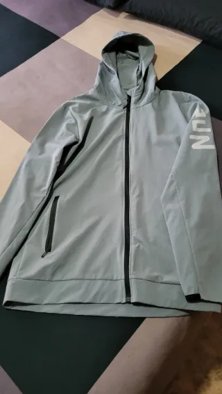 Chaqueta deportiva hombre verde oliva