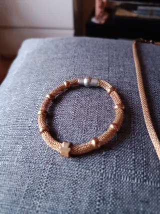 Conjunto de fantasía dorado