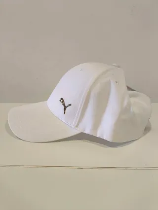 Gorra Puma Blanca Logo Metálico