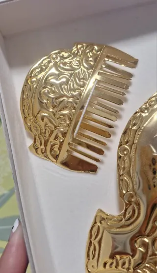 Peinetas falleras doradas de Casti