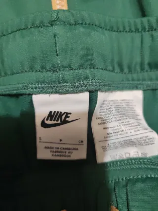 Conjunto deportivo Nike