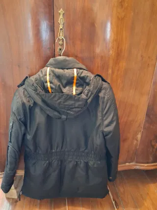 Parka caballero negra abrigada