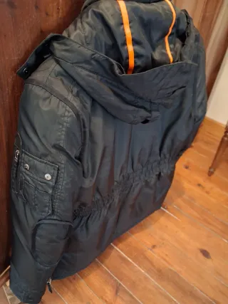 Parka caballero negra abrigada