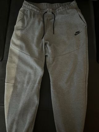 Pantalón chándal Nike gris