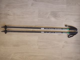 Esquís Atomic y bastones Rossignol