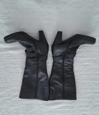 Botas de tacón medio negras