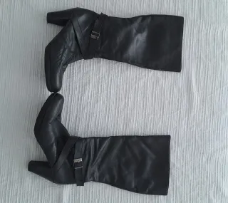 Botas de tacón medio negras