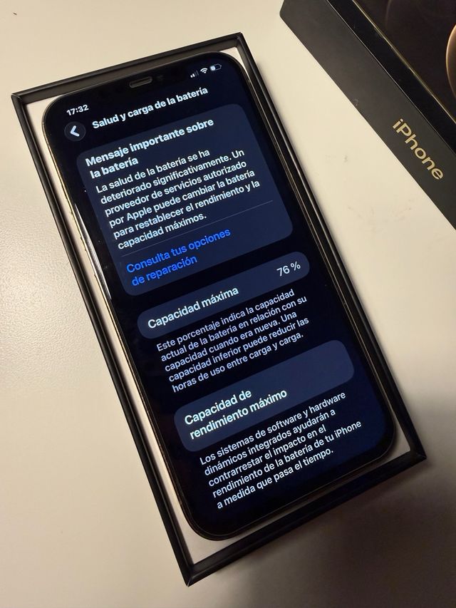 iPhone 12 Pro Max Cinza/Dourado