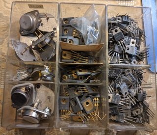 TRANSISTOR AL SILICIO VINTAGE - NUOVI E USATI