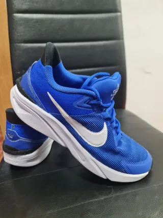 Zapatillas Nike Azules y Blancas