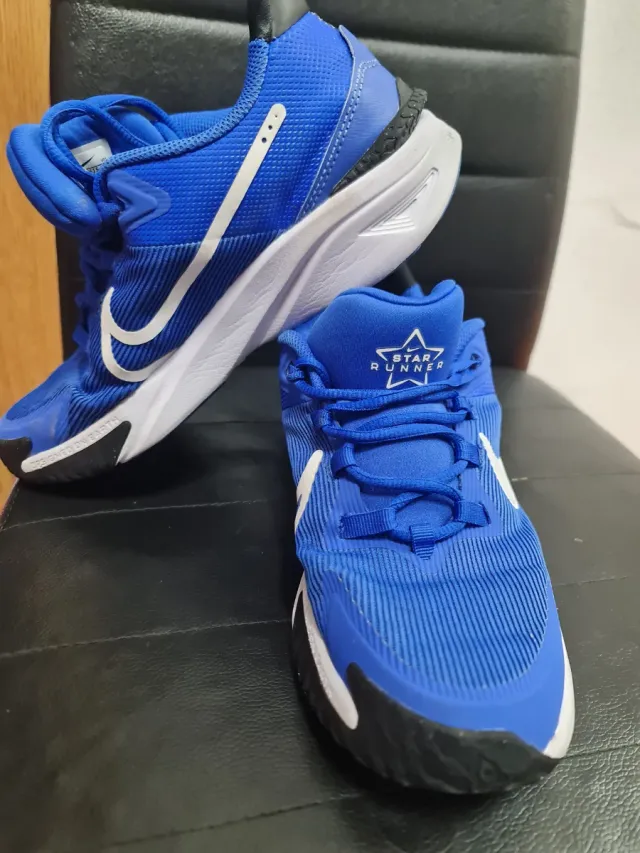 Zapatillas Nike Azules y Blancas
