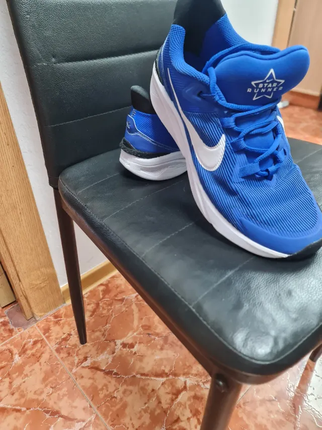 Zapatillas Nike Azules y Blancas