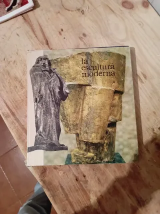 Libro: La Escultura Moderna