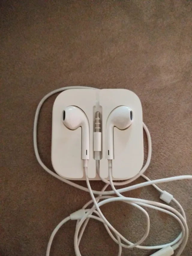 Auriculares Apple iPhone Blancos