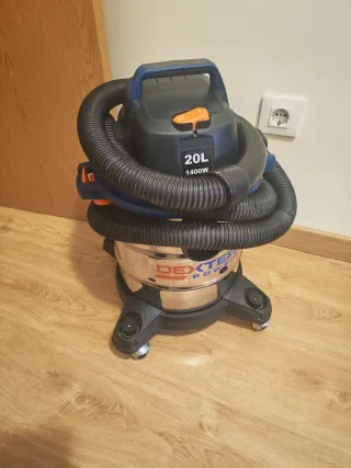 Aspiradora Dexter 20L 1400W