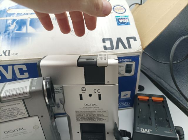 Lote 2 cámaras JVC GR-DVJ70 MiniDV PAL