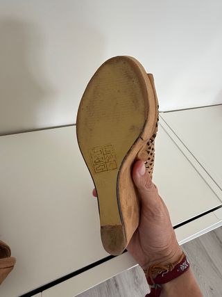 Zapatos de cuña Membur marrones