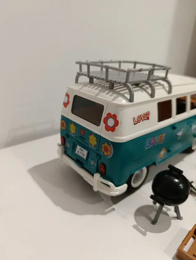 Playmobil 71725 Furgoneta Volkswagen 4
