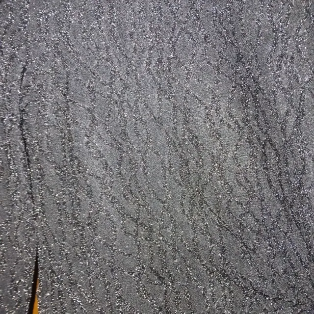 Vestido negro brillante manga larga