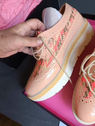 Zapatos de plataforma con tejido