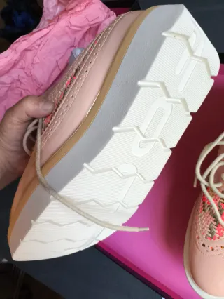 Zapatos de plataforma con tejido