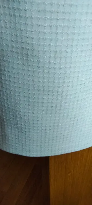 Falda blanca con botones y otras faldas más