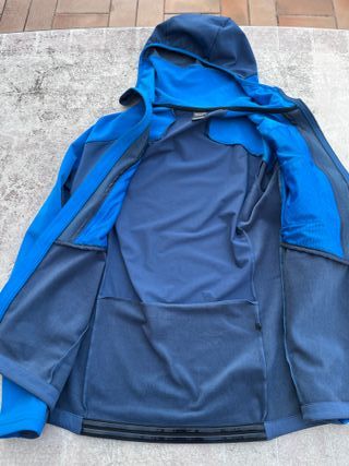Chaqueta Millet. Alpinismo Azul. talla M.