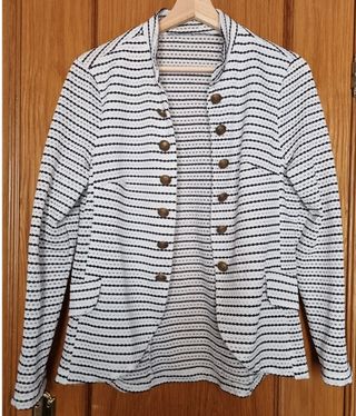 Blazer rayas blanco y negro