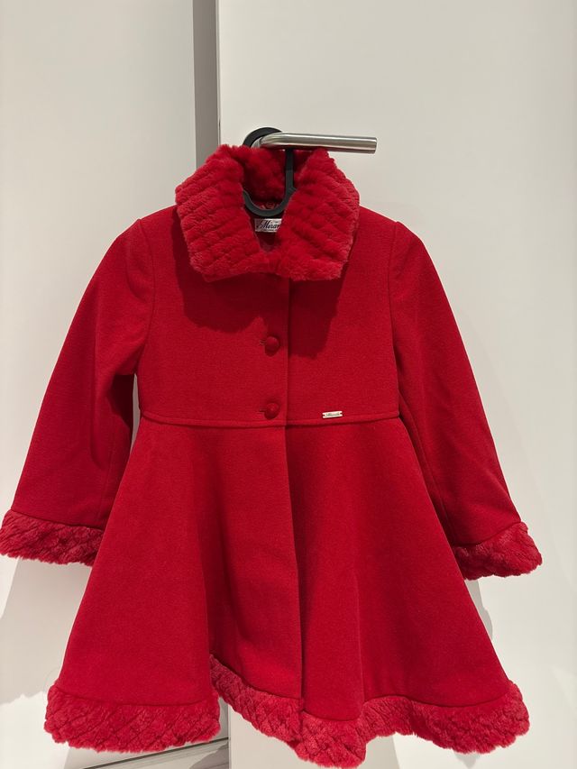 Abrigo niña Miranda paño rojo , talla 6 años