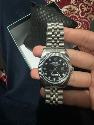 Reloj elegante plateado