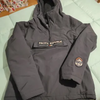 Cazadora deportiva Pacific Republic negra