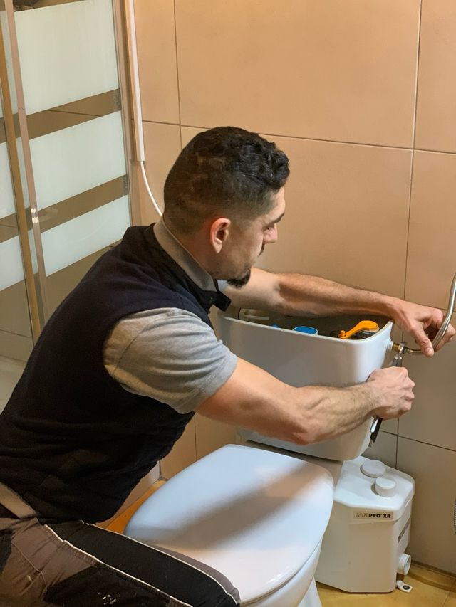 Fontanero Plomero a domicilio