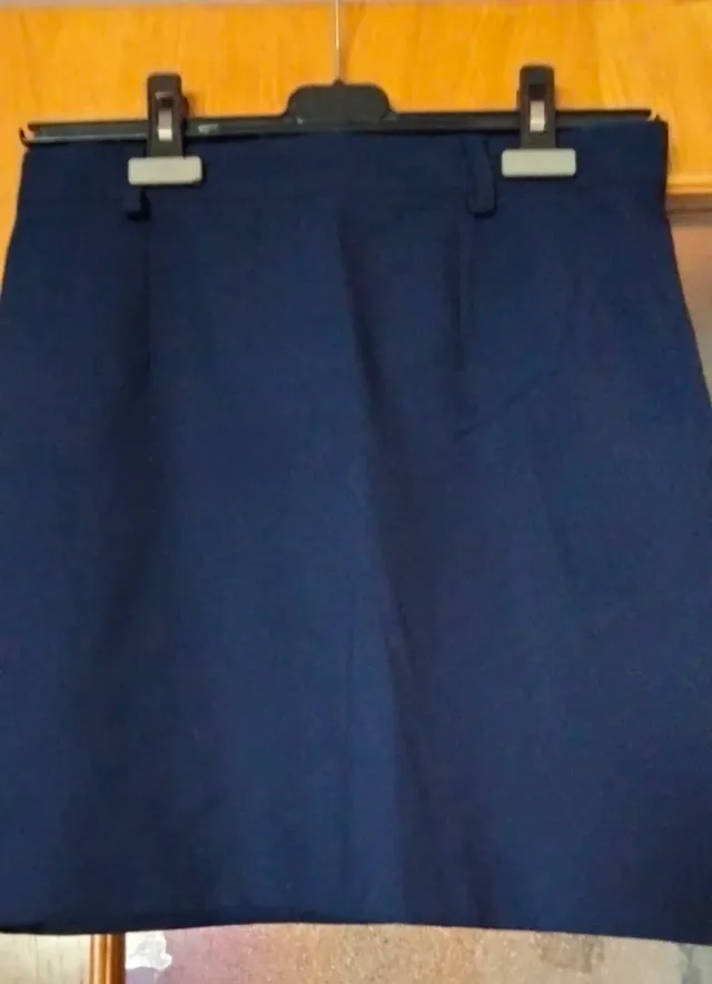 Falda gris y de otros colores