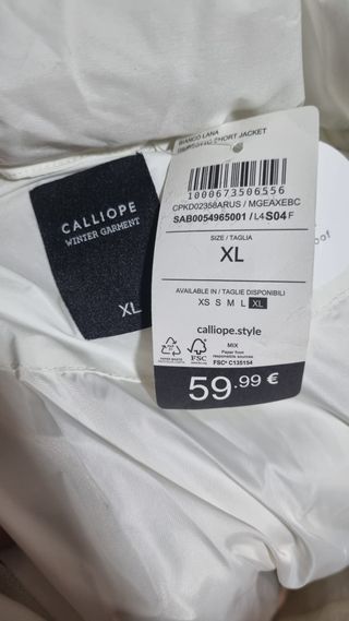 Plumas blanco con capucha