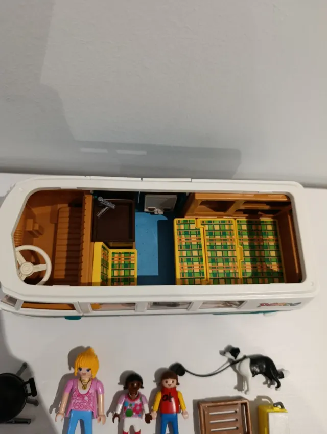 Playmobil 71725 Furgoneta Volkswagen 5