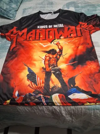 Camiseta Manowar Kings of Metal Negra/Roja