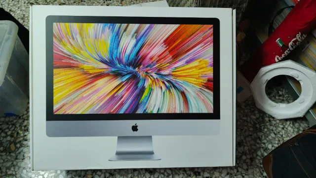 Scatola iMac Apple